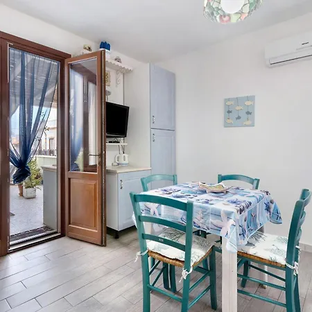 Azzurromare بيت ضيافة