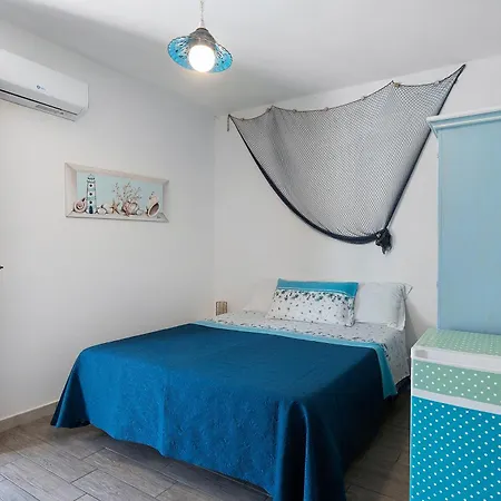 Azzurromare بيت ضيافة 3*